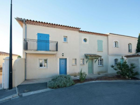 Гостиница Modern Villa near Sea in Aigues Mortes with Balcony Terrace  Эге-Морте